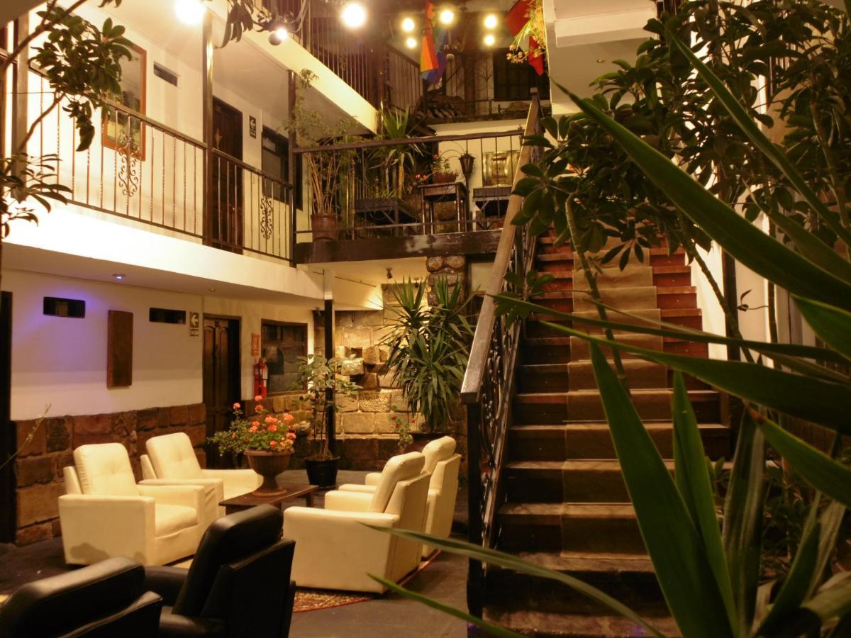 Hotel Montecristo クスコ エクステリア 写真