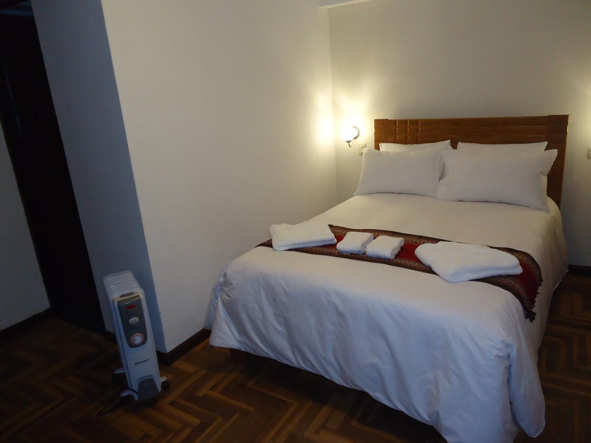 Hotel Montecristo クスコ エクステリア 写真