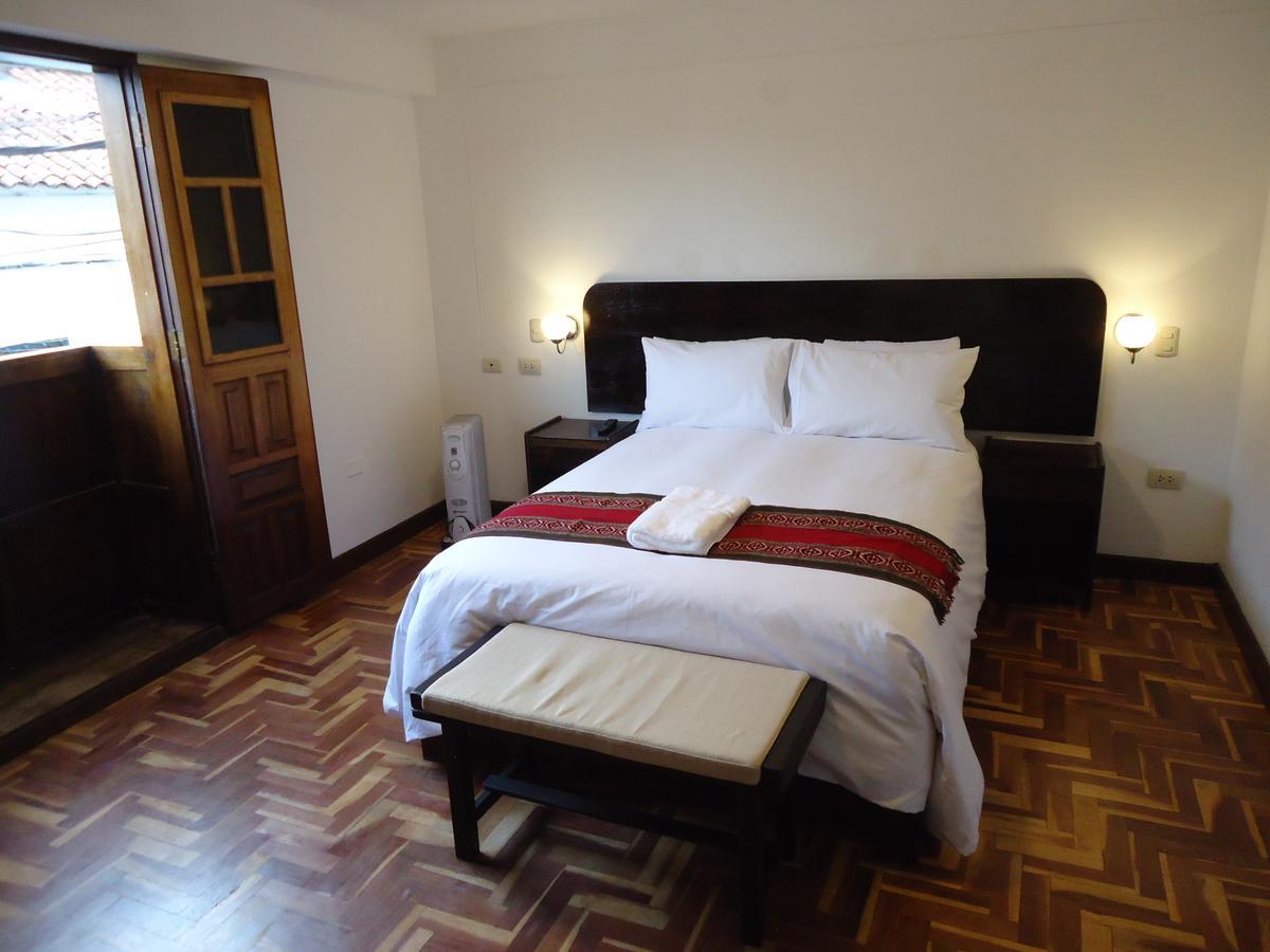 Hotel Montecristo クスコ エクステリア 写真