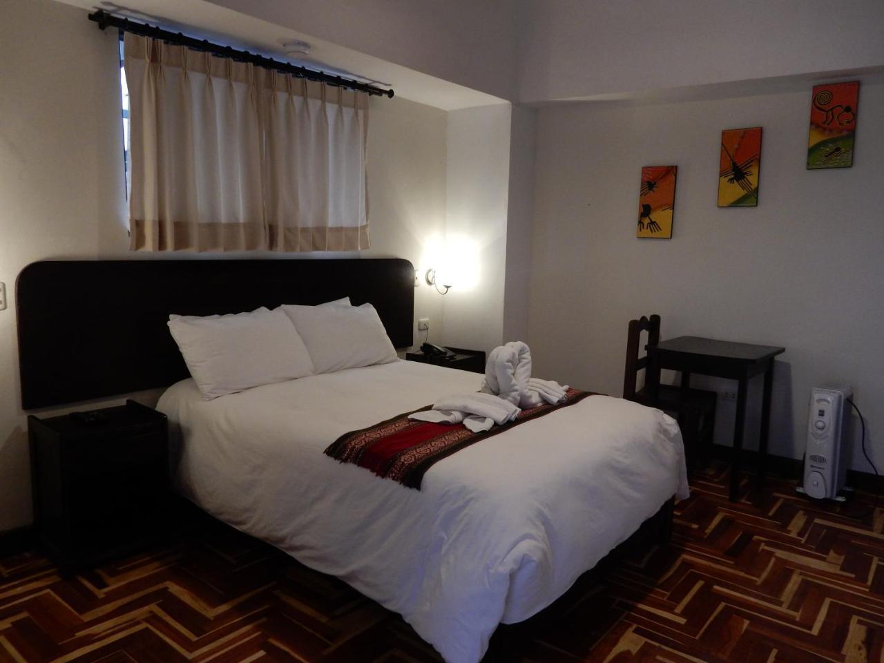 Hotel Montecristo クスコ エクステリア 写真