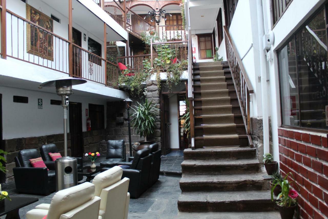 Hotel Montecristo クスコ エクステリア 写真