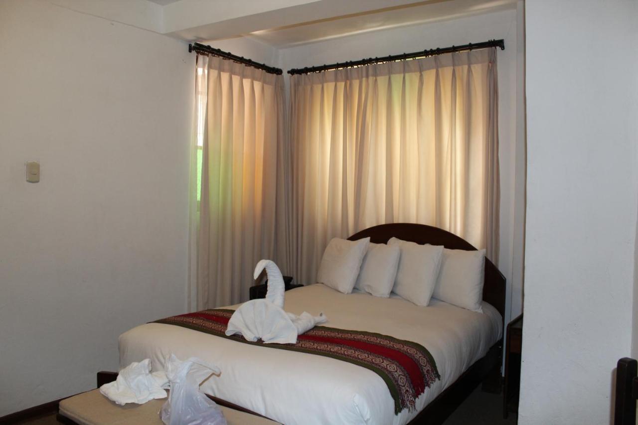 Hotel Montecristo クスコ エクステリア 写真